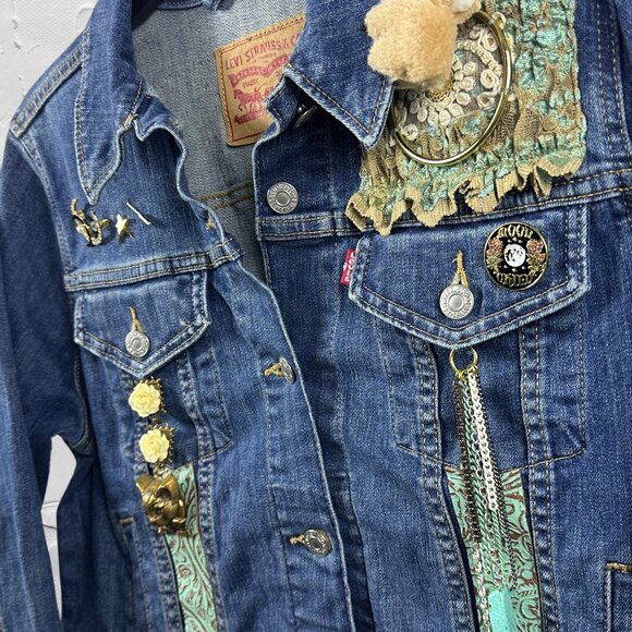 Moon Child Vibes 🌙 Handmade Upcycled Levi’s Jacket – Turquoise, Trims & Charms - Picture 10 of 16